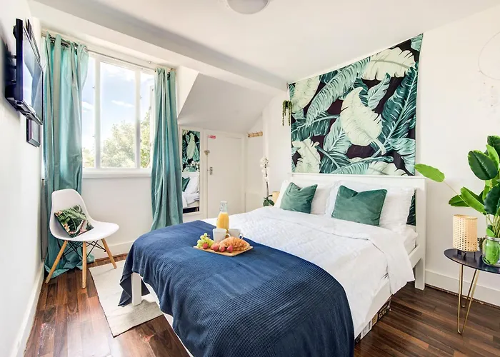 Islington Attic 3 Bedroom Flat